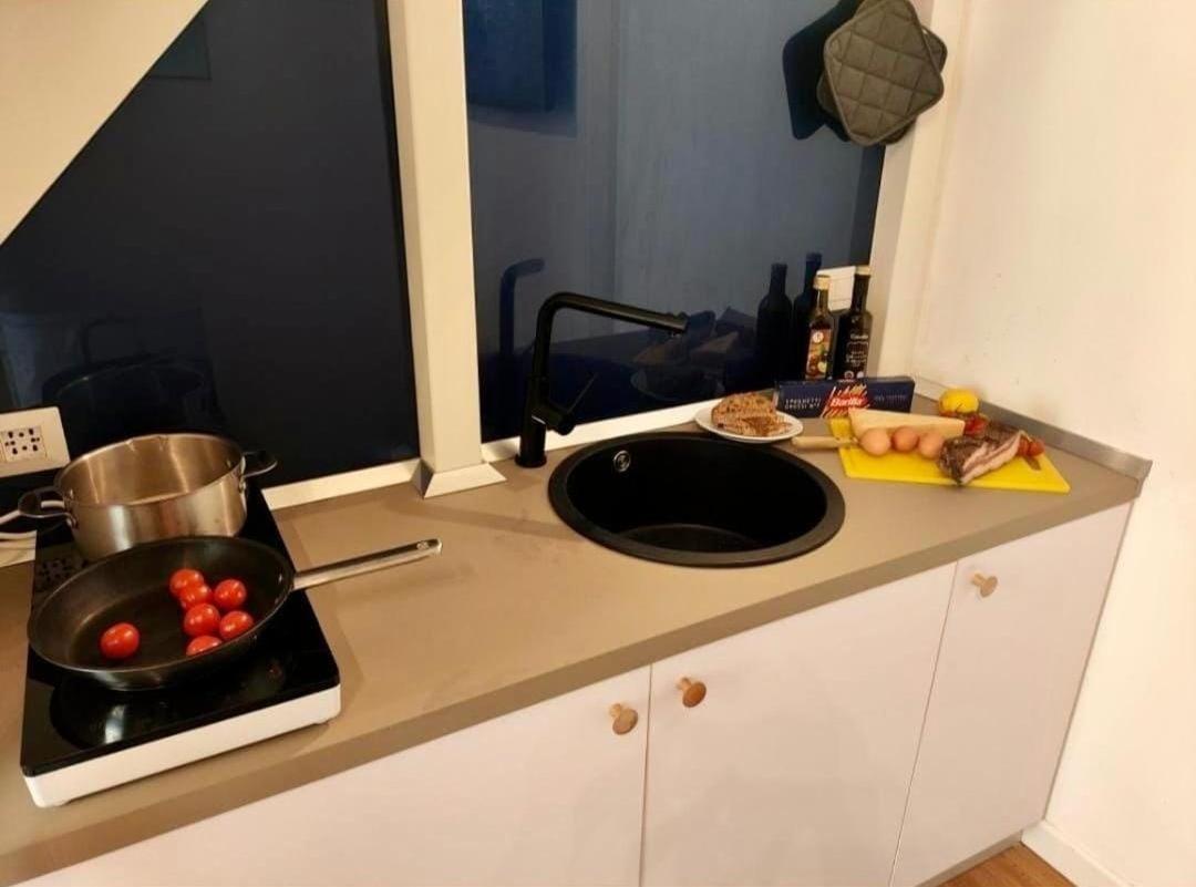 Tolli Colosseo Apartment Rzym Zewnętrze zdjęcie